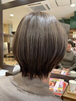 アイニ 河内小阪店(aini)&nbsp;白髪ぼかしカラー白髪ぼかしハイライト大人ショート30、40、50代