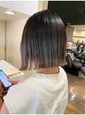 切りっぱなしボブ/透明感カラー