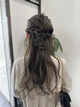 ラビス 池袋(Lovis) ワンレン/ネビージュ/エクステ/インナーカラー/韓国/池袋