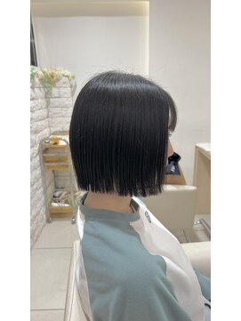 カペリベラ 寝屋川店(Capelli Bella) パツっとボブ