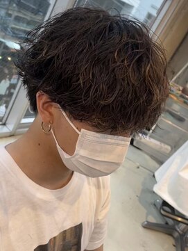 ツーダブルバイフィフス 西梅田店(WW.. by fifth) 大阪シャドウパーマスパイラルパーマツイストパーマフェード30代