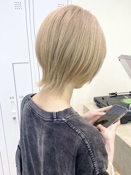 ダブルトーキョー シブヤ(W-TOKYO SHIBUYA) 【ハイトーンウルフ】ハイトーン ウルフカット ブリーチ