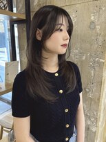 エレン(E L E N)&nbsp;レイヤー/顔まわりカット/フェイスレイヤー/透明感カラー