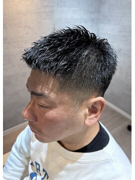 トゥエンティ(twenty) stylist 根本 メンズスタイル アップバング刈り上げ