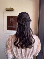 美容室 メザミー MESAMIES&nbsp;ゆるふわダウンヘア結婚式 二次会 イベント ドレス 着物 卒業式