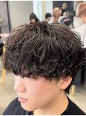 渋谷ルーズパーマメンズマッシュウルフセンターパートカット
