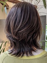 トップヘアー ガーデンヴィラ 安城(Garden Villa)&nbsp;安城白ぼかしハイライトマッシュウルフくびれアッシュブラウン