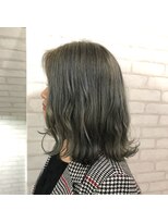 ヘアーアンドラッシュ ジーナ(Hair&Lash Jiina) グレーシルバー