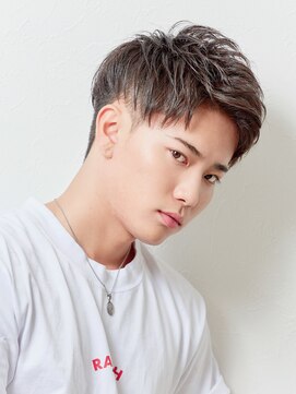 ネクサスアンドコー 錦糸町店(NEXUS&Co.) アップバングショート