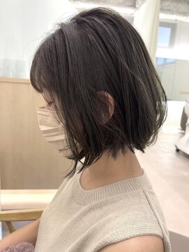 リル(re'll) 《花屋併設》オリーブグリーン［酸性ストレート/ヘアセット］