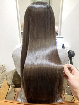 エマヘアーアアトリエ(Emma hair Atelier)の写真/Emmaオリジナルの【髪質改善】お客様に合わせたオーダーメイドトリートメントで扱いやすい髪へと導きます♪