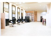 エイチ エアー ダヴ H air DAV調布北口の雰囲気（落ち着いた雰囲気の店内でアットホームな接客が高評価◎）