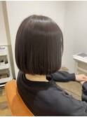 丸み前下がりボブ