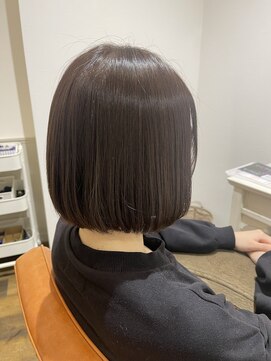 エマヘアーアアトリエ(Emma hair Atelier) 丸み前下がりボブ