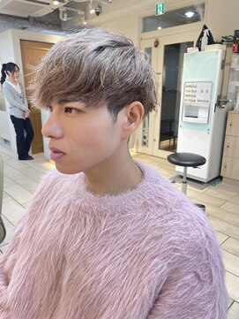 テトラ バイ ネオリーブ 横浜西口店(tetra by neolive) 横浜★マッシュのハイトーンミルクティーシルバー