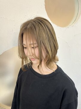 ヘアメイク シンズ レインボー(Hair Make SHIN'S RAINBOW) ミルクティーベージュ/ブリーチ/デザインカラー/高松