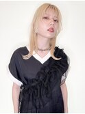 抜きっぱなしブロンド/顔周りレイヤー
