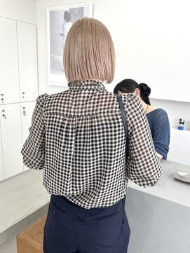 アム(am) ミルクティーブロンド/ダブルカラー/ケアブリーチ