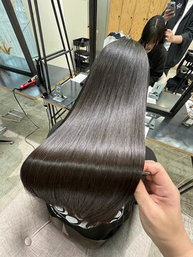 ラヴィエ(RAVIE) 【半田・髪質改善】縮毛矯正/トリートメント/マンツーマン