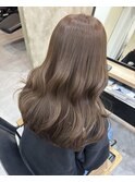 ベージュ