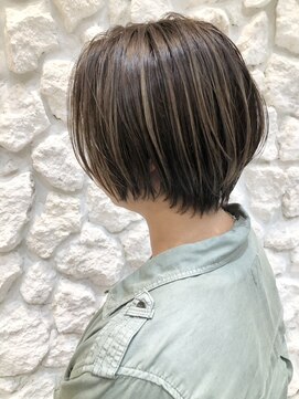 モアナ バイ ヘッドライト うるま店(Moana by HEADLIGHT) Moana【うるま】ショートボブ#アッシュベージュ20代30代40代