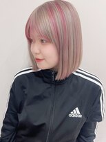 ビューシンサイバシ(VIEW SHINSAIBASHI)&nbsp;デザインカラーハイトーン前髪レイヤーカットイメチェン10代20代