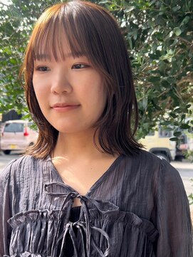 ドクターズサロン レラパール 外ハネミディ/シースルーバング/透明感ブラウン/抜け感ヘア/艶感