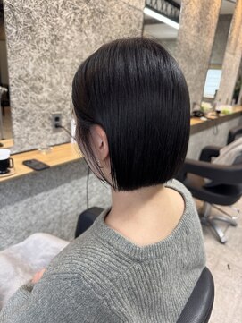 ヘアーアンドスパ アルバス(HAIR&SPA ALBAS) スクエアボブ