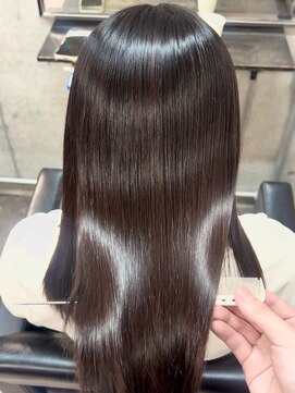 ワンエイティー 表参道(ONE EIGHTY) 髪質改善×縮毛矯正で叶う地毛風ストレート