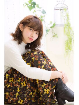 クイントネオリーブ 自由が丘正面口店(quint:neolive) 【自由が丘 quint: neolive】*大人可愛い*ミディアムカール*