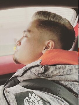 バーバーリング メソッド(BARBERING METHOD) 超攻撃型フェードカットスタイル