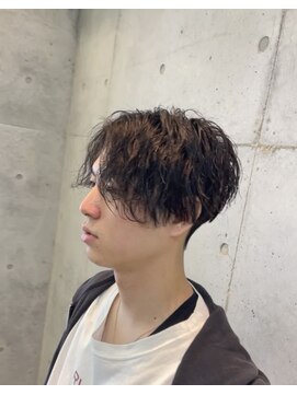 スピンオフシフト(SPIN-OFF SHIFT) ツイストスパイラルパーマ