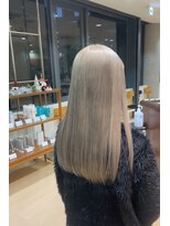 ヘアサロン アウラ(hair salon aura) グレージュカラー透明感カラーオリーブカラー