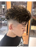 フリーク バーバーショップ 都島店(FREAK BARBER SHOP) メッシュパーマスキンフェード