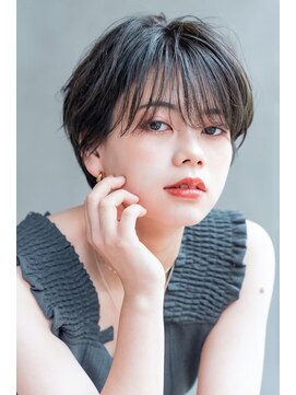 エイミー(Aimee) Aimee 町田 ハンサムショート×ブルーブラック