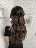 柔らかカールのハーフアップ