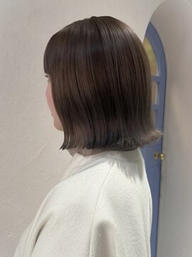 リーシュ イロン(Re:sh iron) 外ハネボブ/ミルクティーカラー