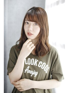 シュシュット(chouchoute) 美髪質改善ホワイトブロンドワイドバングイメチェン外ハネボブ08