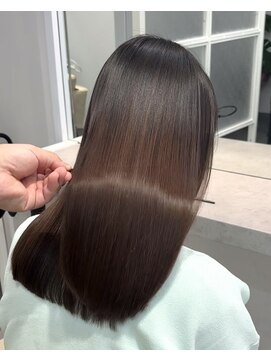 ラボトウキョウ 表参道(LABO Tokyo) 梅雨対策◎広がり防止矯正