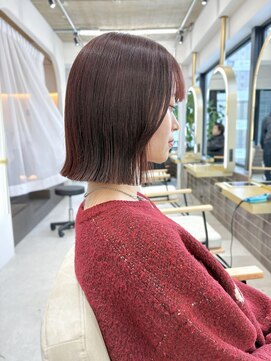 アイドットプラス 札幌大通り(i.+ODORI) 暖色春カラー簡単スタイリング外ハネぷつっとボブ