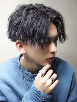 センターパート波巻きパーマスパイラルパーマツイストスパイラル