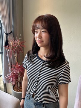 リベラル(liberal) 艶髪ブラウン　フェイスレイヤー【20代/30代/40代】