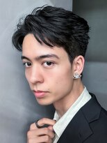 アイティーバイアルバム 藤沢店(IT by ALBUM)&nbsp;ブルーブラックフェザーパーマ刈り上げセンターパート_F40120