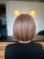 ヴァン カウンシル 王子(VAN COUNCIL)&nbsp;白髪ぼかしハイトーンボブ