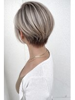 ジゼル(gisele) 大人ハイトーンショート