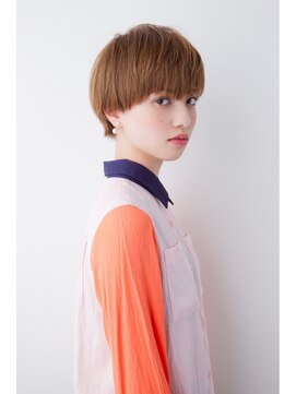 ラグゼ(Luxe) パツンとしたラインでつくる、おしゃれショート