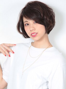 プラスケアハル(PLUS CARE haru) [PLUSCARE haru] 流し前髪のゆるふわボブ