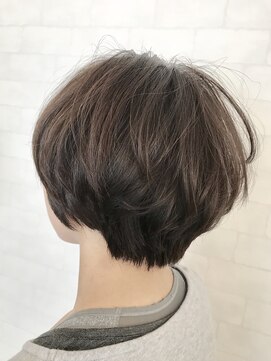 ヒッピーヘアー(Hippie Hair) ショート フォギーベージュ
