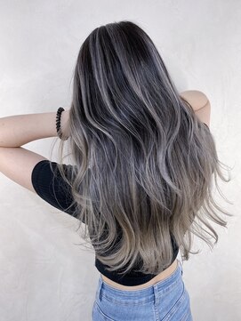 ジゼル(gisele) コントラストバレイヤージュ