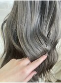 グレージュ